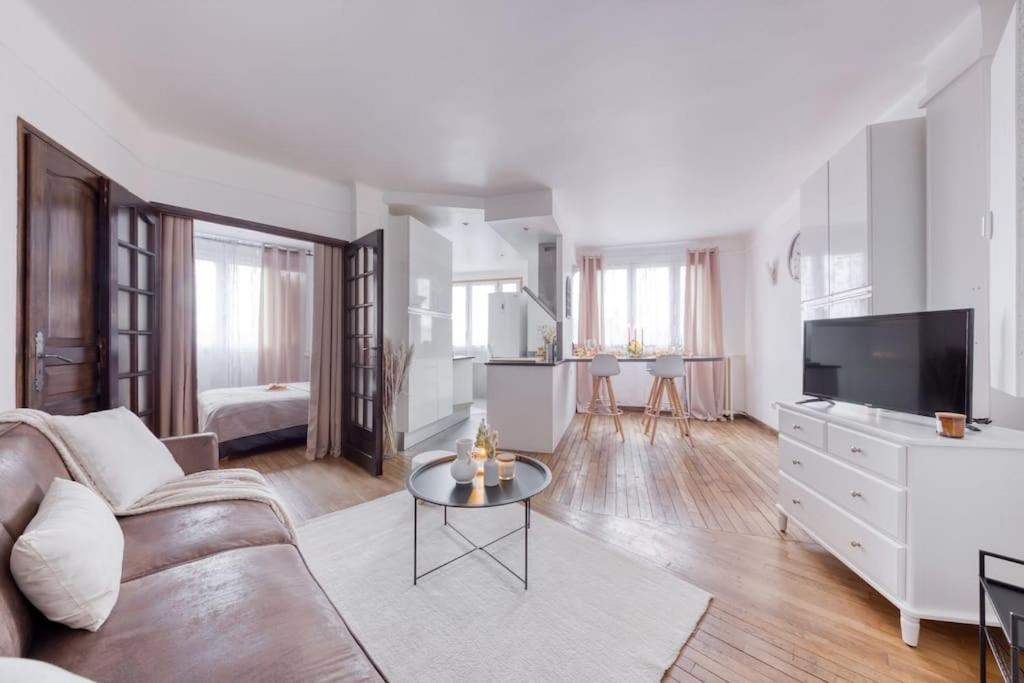 Le Versaillais Gare/Chateau/Wifi/Netflix Versalles Exterior foto