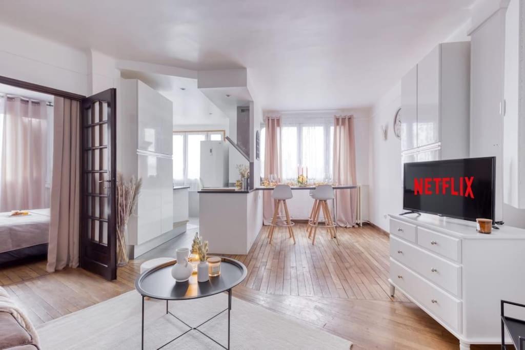 Le Versaillais Gare/Chateau/Wifi/Netflix Versalles Exterior foto